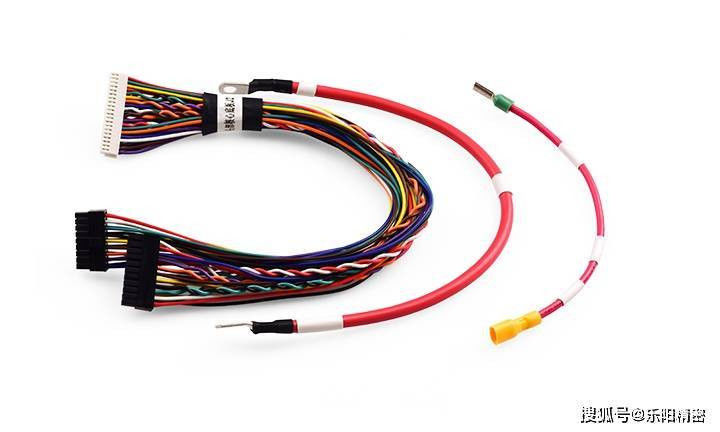 TE 케이블 와이어 허니스 어셈블리 AWG26 AWG28 테스트 전압 1000 V 루프 저항 280 mOhm