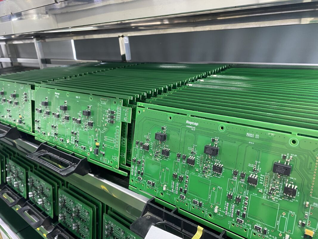 Temperature Unit C ℉ Biomedical PCB Manufacturing Assembly Featuring Black Silkscreen Color Ensuring Precision and Durability
