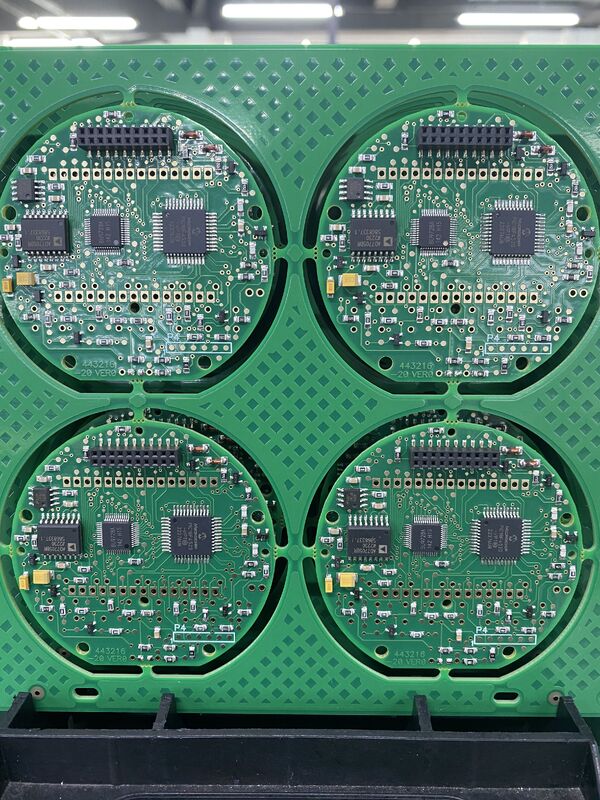 구리 4OZ 산업용 PCB 조립 맞춤형 예 복잡한 전자 응용 분야 및 내구성이 뛰어난 회로 기판 솔루션