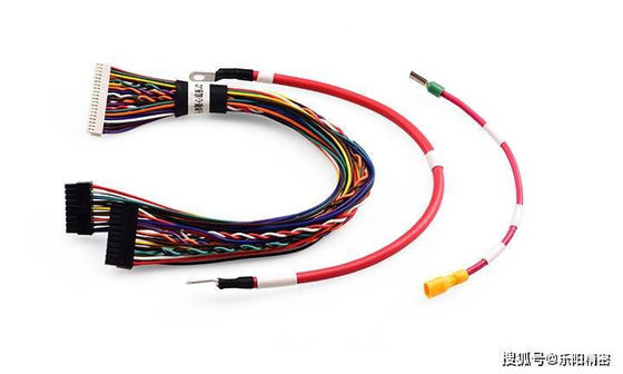 TE 케이블 와이어 허니스 어셈블리 AWG26 AWG28 테스트 전압 1000 V 루프 저항 280 mOhm